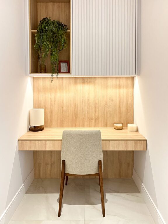 Tips for Creating a Relaxing Home Workspace to Boost Productivity